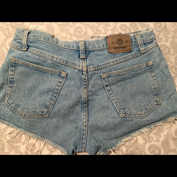 Wrangler denim shorts! - Picture 2 of 4